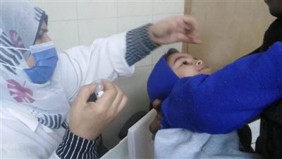 مستشفيات جامعة بنها تشارك بالحملة القومية للتطعيم ضد مرض شلل الأطفال