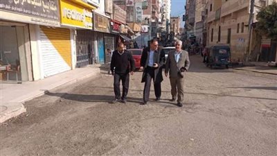 محافظ الشرقية يتفقد أعمال النوبتجية بمركز أبوحماد ويأمر برفع كفاءة الشوارع 