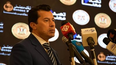 وزير الرياضة يطمئن على استعدادات بعثة الأهلي لمباراة السوبر الإفريقي أمام الرجاء