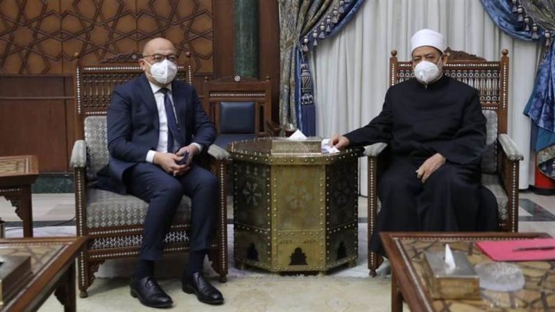 شيخ الأزهر وسفير