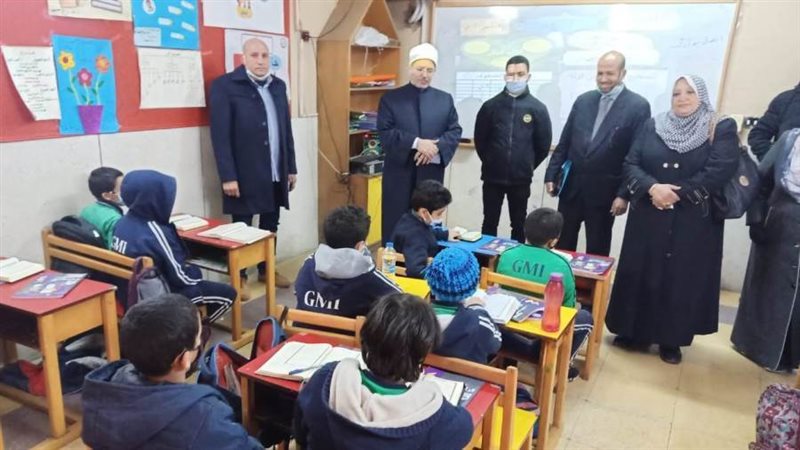 رئيس قطاع المعاهد