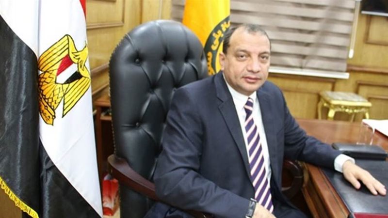 الدكتور منصور حسن