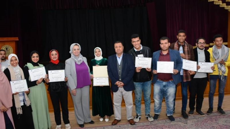 أصبوحة شعرية بكلية