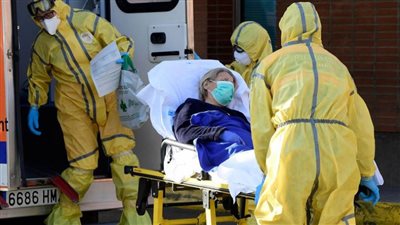 بريطانيا تسجل حصيلة قياسية جديدة في ظل ارتفاع حالات الإصابة بـ