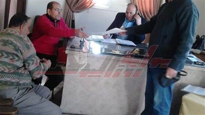 المرور على المصالح الحكومية للتأكيد على وجود شهادة 