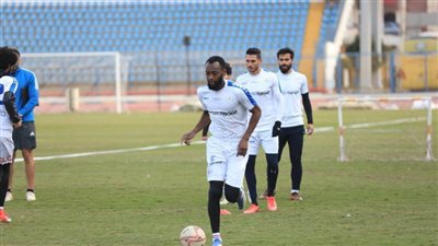 الإسماعيلي يفسخ تعاقده مع الزامبي شونجا بالتراضي 