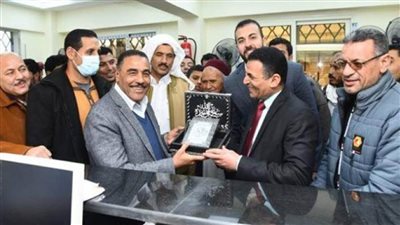 محافظ مطروح يفتتح الوحدة البيطرية ومكتب التموين المطور بقرية رأس الحكمة