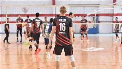 أحمد مرتضى يحفز لاعبي الطائرة قبل مواجهة بورسعيد