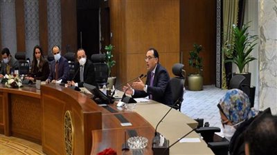 رئيس الوزراء يتابع موقف توفير أراضي المبادرة الرئاسية 