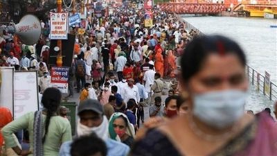 الهند تسجل أرقامًا قياسية في إصابات ووفيات كورونا أمس