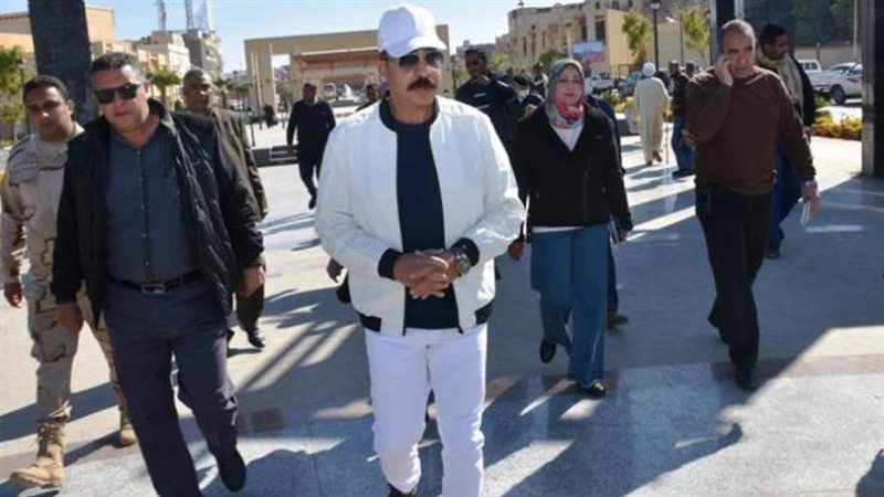 محافظ أسوان أشرف