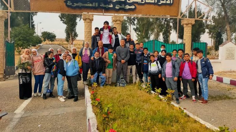 صورة تذكارية لطلاب