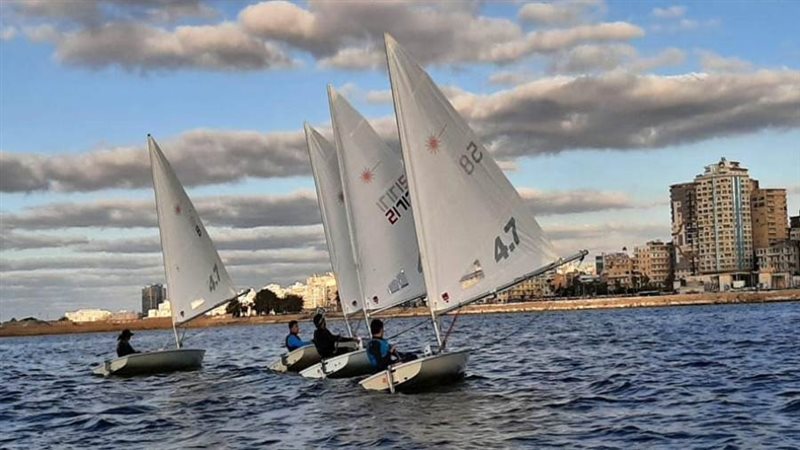 القوارب الشراعية