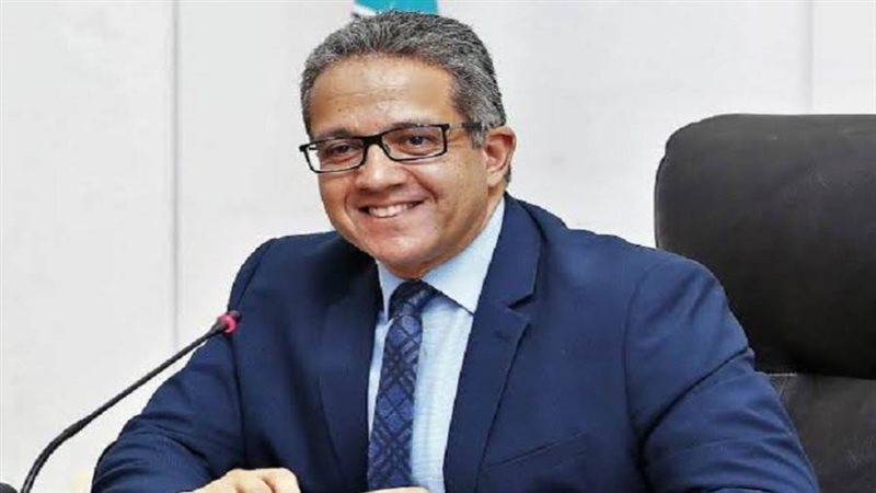 وزير السياحة والآثار