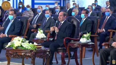 الرئيس السيسي يشهد افتتاح عدد من الطرق والكباري بمحافظات الصعيد 