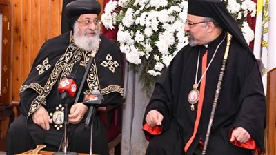 البابا تواضروس يهنئ بطريرك الكاثوليك بعيد الميلاد المجيد