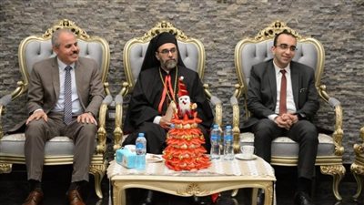 نائب محافظ الإسماعيلية يهنئ الأقباط الكاثوليك بعيد الميلاد المجيد