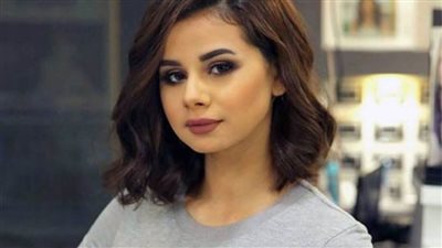 بالفيديو.. رد فعل منة عرفة عند سؤالها عن خطيبها السابق والتزامها بالصلاة