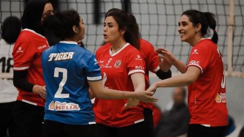 طائرة سيدات الأهلي