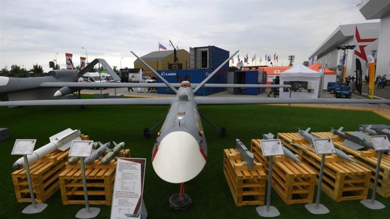 مصنع للطائرات الحربية