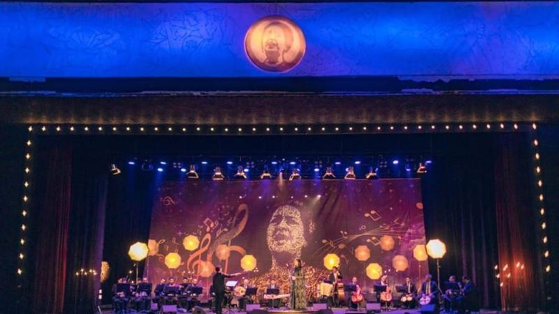 المطربة سناء نبيل