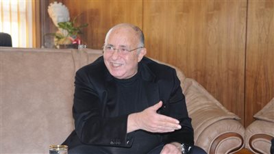 يوسف منصور: مبلغ 2 مليار دولار ثمن قليل لرخصة السجائر الجديدة في مصر