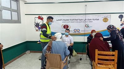 الكشف على ٧٥٠ مواطنًا من مرضى العيون للأسر الأولى بالرعاية بكفر الدوار