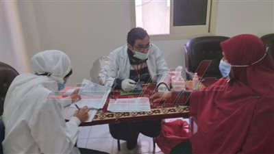 صحة كفر الشيخ تنظم قافلة طبية الكشف على المواطنين بالمجان