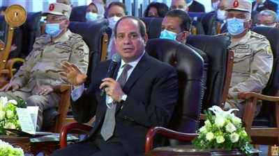 الرئيس السيسي يشيد بجهود وزير الكهرباء