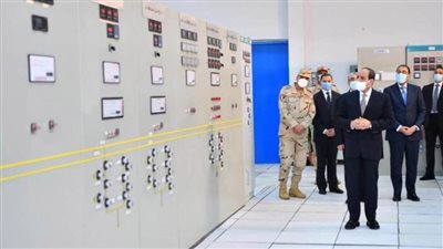 موجز الرابعة| الرئيس السيسي يتفقد أكبر محطة طاقة شمسية بالعالم...وقوانين النواب الأبرز