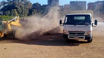 رفع 100 طن مخلفات وتراكمات بمجلس مدينة طهطا بسوهاج