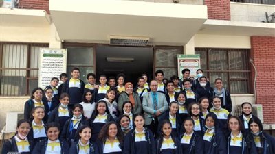 طب سوهاج تستقبل رحلات علمية لطلاب المرحلة الإعدادية والابتدائية