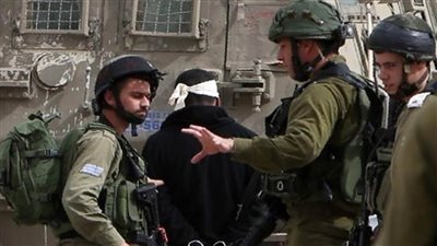 الاحتلال الإسرائيلي يعتقل 11 فلسطينيًا في الضفة الغربية
