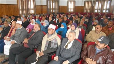 لقاء موسع لموجهي العلوم العربية والشرعية والثقافية بمنطقة سوهاج الأزهرية