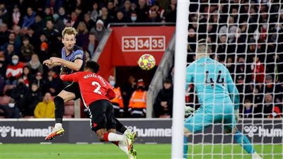 التعادل الإيجابي يحسم لقاء ساوثامبتون وضيفه توتنهام في البريميرليج