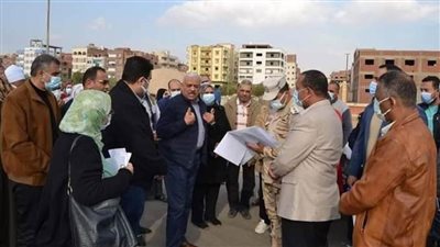 محافظ السويس يتفقد أعمال تطوير شوارع مدينة السلام 1