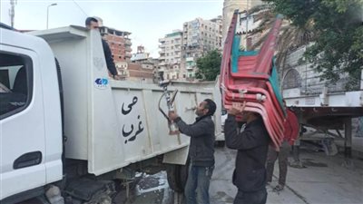 حملات مكثفة ومفاجأة بنطاق أحياء الإسكندرية لإزالة الإشغالات