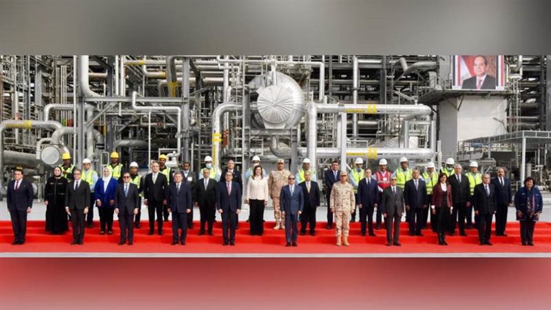 صورة تذكارية في افتتاح