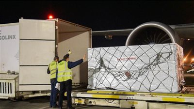 استقبال 347 ألف جرعة من لقاح أسترازينيكا بمطار القاهرة الدولي اليوم