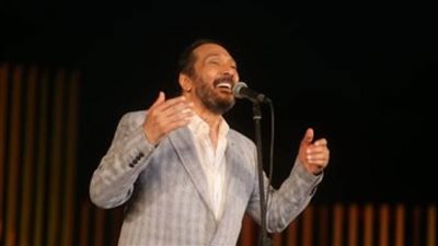 علي الحجار يحتفل بالعام الجديد مع مستمعي 