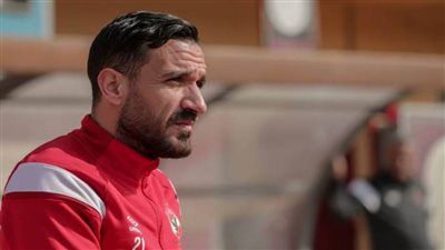 الأهلي يعلن تمديد عقد التونسي علي معلول حتى 2024