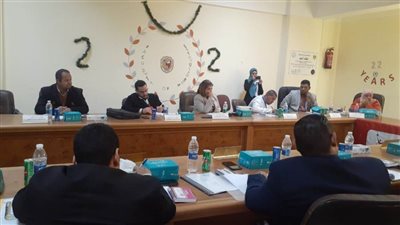 المركز الجامعي للتطوير المهني بسوهاج يناقش معدلات دوران العمل بالمحافظة