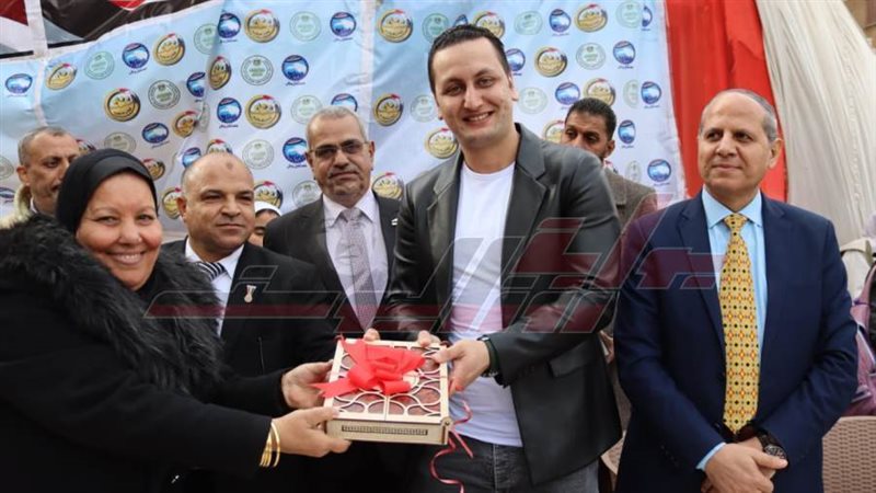 خلال التكريم