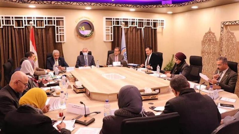 جانب من اجتماع اللجنة