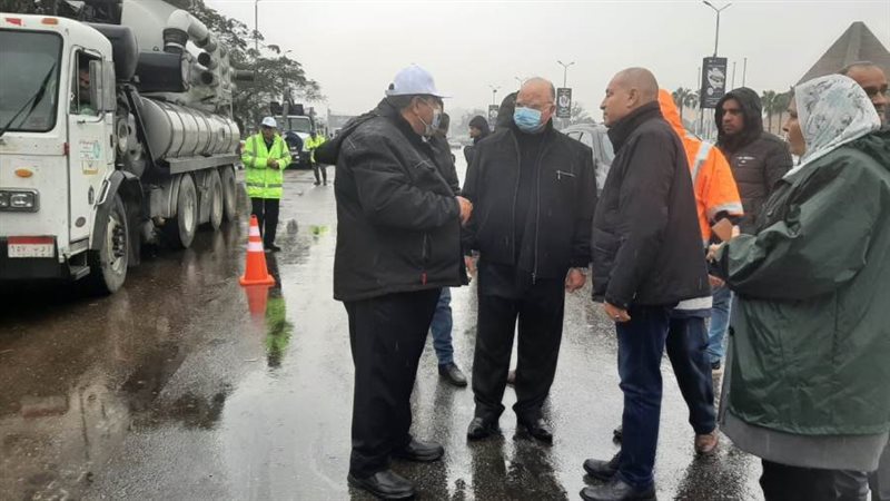 محافظ القاهرة ومسؤولو