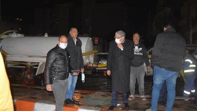 محافظ المنيا يتابع أعمال سحب تجمعات مياه الأمطار من الشوارع