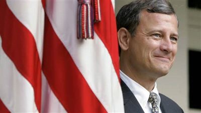 رئيس المحكمة العليا يكشف المستور في القضاء الأمريكي 