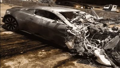 في سيارة إسعاف.. وصول نجل رجل الأعمال  كريم الهواري المتهم بدهس 4 طلاب 