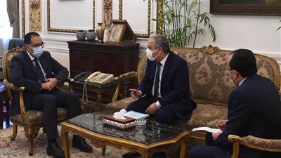 رئيس الوزراء يتابع مع رئيس الهيئة الوطنية للصحافة ملفات العمل 