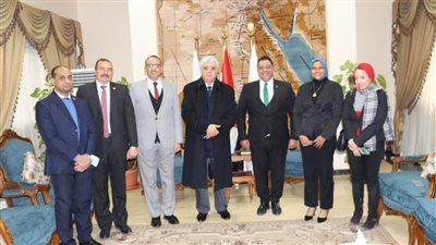 بدء تدريب مرشحي رئاسة الجامعات 